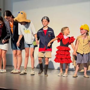 Vacances d'été enfants (août)